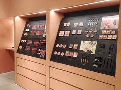 -i.t(湖滨银泰in77店)