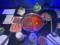 -唯爱KTV聚会餐厅(仙林东城汇店)