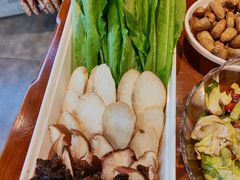 -亿诣蝎府炸酱面羊蝎子火锅(酷车小镇店)