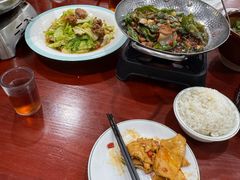 -湖南人家湘菜馆(镇江路店)