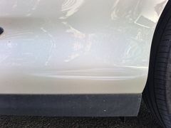 -畅通航行汽车钣金喷漆 无痕修复·局部喷漆