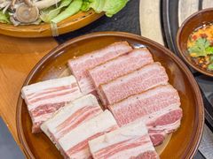 -阿山卓·野生菌火锅·纳西火塘烤肉