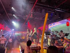 -喜鹊音乐酒馆(西街店)