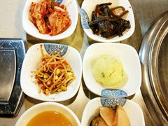 小菜拼盘-郑阿姨的家·이모네·韩料&烤肉(武川路店)