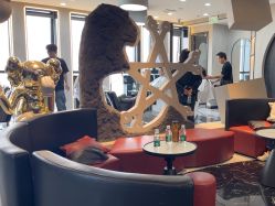 -TOP HAIR SALON