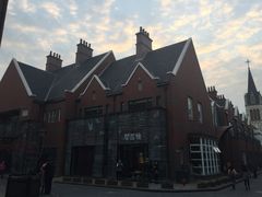 -钟书阁(松江泰晤士小镇店)