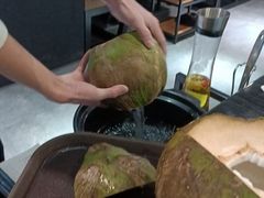 -东椰·海南椰子鸡火锅(朝阳门店)