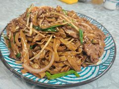 干炒牛河-天宝食坊·啫啫煲大排档(西华路店)