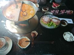 -湊湊火锅·茶憩(新中关购物中心店)