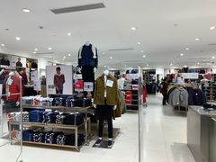 -优衣库(昆明七彩METOWN购物中心店)