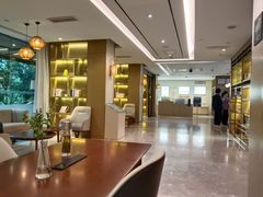 -杭州西湖湖滨银泰亚朵酒店
