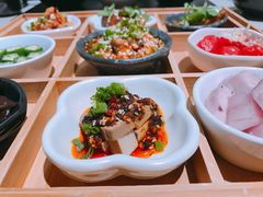 九宫格玲珑-新仙清汤牛腩(铜锣湾店)
