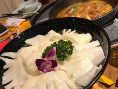-三人行骨头王火锅(长寿店)