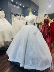 -深白婚纱艺术馆(王府壹号店)