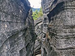 -梭布垭石林景区