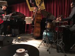 -东岸Cafe 爵士俱乐部