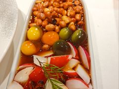 -巴特餐饮6加1音乐餐吧·新疆菜