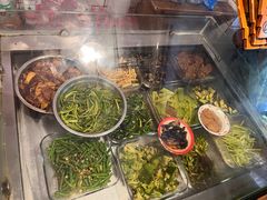 -矮子粉店1985·长沙米粉(湘春路店)