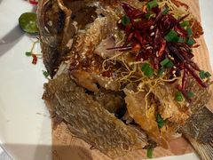 -肥肥虾庄·金牌油焖大虾(汉口城市广场店)