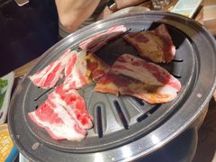 -明洞阿姨·韩式酱蟹烤肉·创意料理(三元桥店)