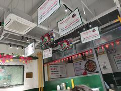 -晓彭肥肠鸡·泡椒鸡火锅(水木天地店)