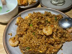 咸蛋黄海鲜炒饭-样样体面(宝安支路店)