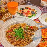 恭喜万象城拥有加菲猫同款千层意面…