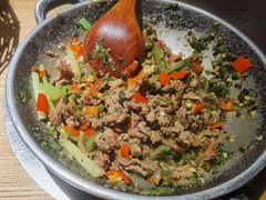 猫儿山的小黄牛-吃饭皇帝大土家民族菜(正大广场店)