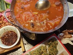 -靠山屯东北农家菜(八龙桥雅苑店)
