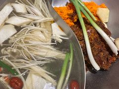 -沸炉重庆老火锅(军事博物馆店)