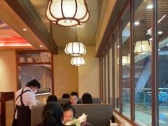 靠窗位-仓桥家·焗寿司·锅物(光谷步行街店)