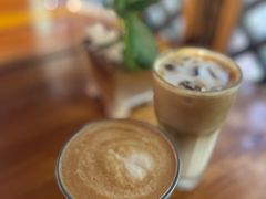 -蓝壁虎咖啡酒馆