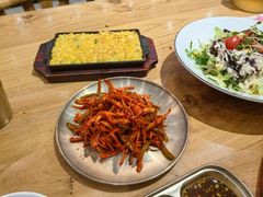 -青瓦餐厅·生鱼片·韩园烤肉(西塔店)