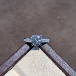 -恒阳珠宝·高级定制镶嵌·天然彩宝·天然钻石(南京西路店)