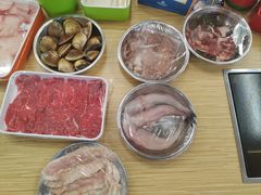 -杨老板·海鲜集市火锅·鲜切牛肉(中防万宝店)