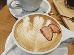 -ZING COFFEE 镜咖啡