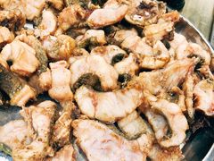 -肖肖酸萝卜鱼火锅(总店)