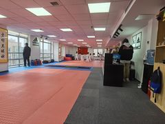 -adidas壹跆运动馆(世纪经贸大厦店)