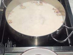 -尚尚仙·酸汤猪手·猪肚鸡火锅(华联万柳购物中心店)