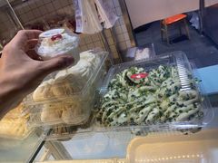 -白玉兰食品甜凤店(合生汇店)