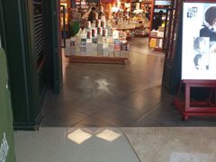 -西西弗书店＆矢量咖啡(花园城店)