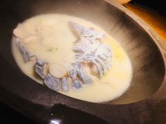 -咕嘟草帽鱼·牛奶一样的鲜鱼汤(天鹅湖万达广场店)
