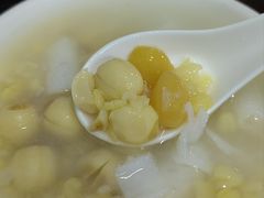 白果汤-正宗棉湖甜汤春卷店