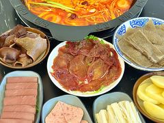 鸳鸯番茄锅-重庆川渝肥妹火锅