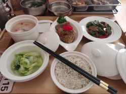 -童谣里医疗级月子中心(独栋湖景店)