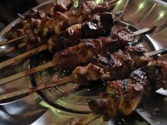 -烤肉小伙烤肉店