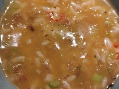 招牌小龙虾红汤泡饭-蜜桃花开·中西融合菜E&W(南长街店)