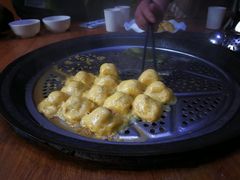 -粘豆包柴火铁锅炖