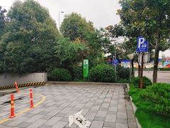 -嘉悦城市度假温泉-停车场
