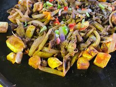 -老周炒拨拉(甘州总店)